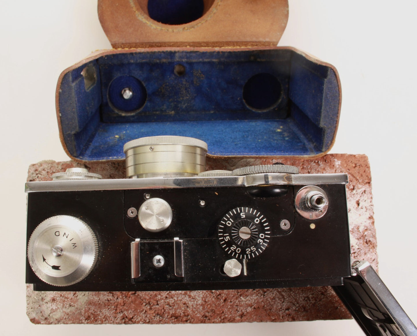 Argus C3 Black 35mm Film Camera With Leather Case