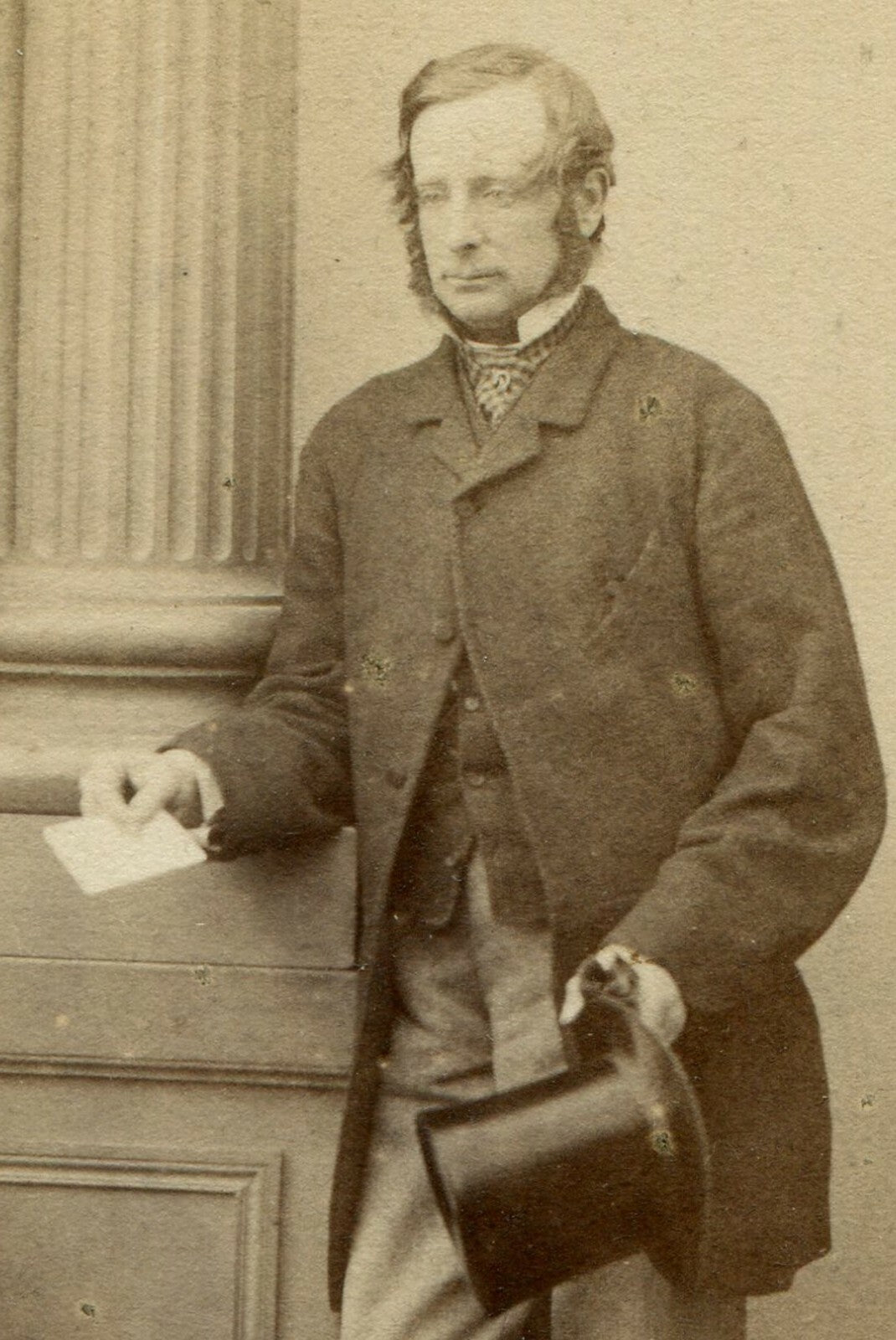 MAN, STANDING POSE, HOLDING TOP HAT, 3/4 LENGTH COAT. CDV. PARIS.