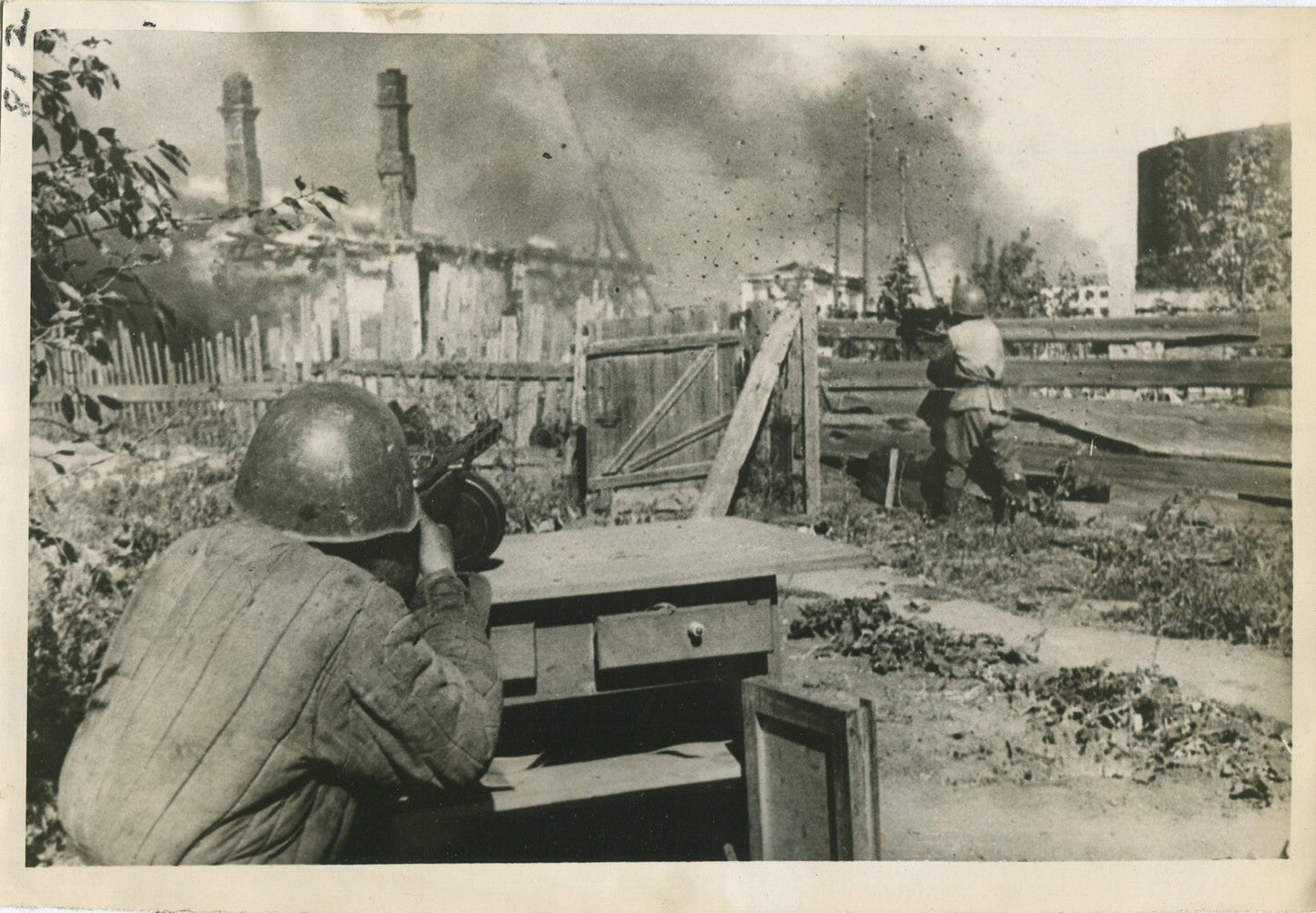 Vintage Stalingrad Street Fighting WWII - Soviet Union vs Nazi ((8x10  Reprint))