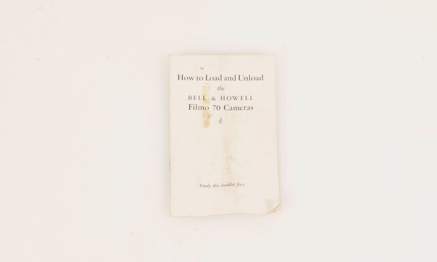 Antique 1935 Bell & Howell Filmo 70-E 16mm Automatic Cine-Camera Movie Camera