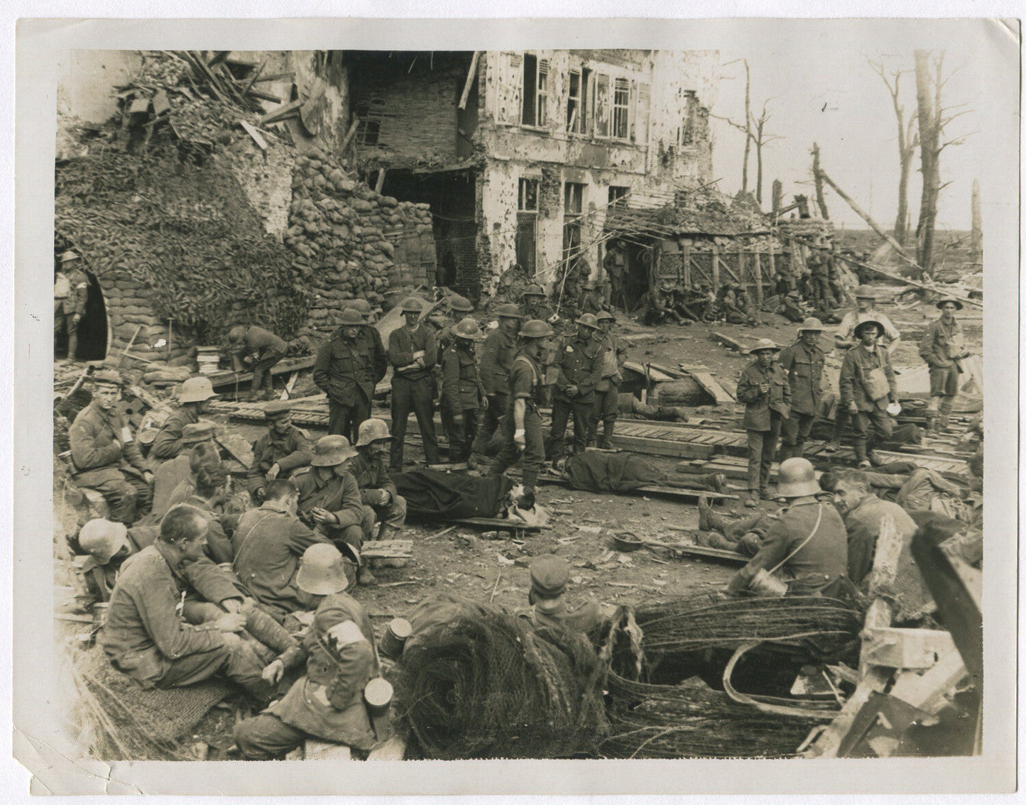 Vintage WWI photo 8x10 REPRINT - German prisoners with British troops at medical