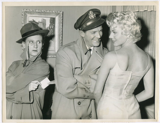 BOB CUMMINGS TV SHOW PUBLICITY PHOTO, 8X10 B&W.