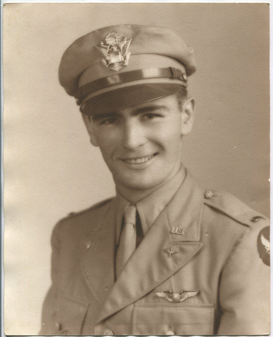 U.S.SOLDIER IN UNIFORM, WWII ERA PORTRAIT. 8X10 B&W.