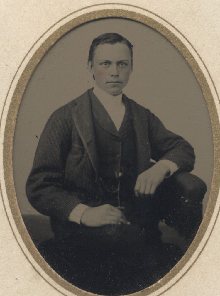 TINTYPE OF PORTRAIT OF DANDY YOUNG MAN IN HIGH COLLAR SUIT