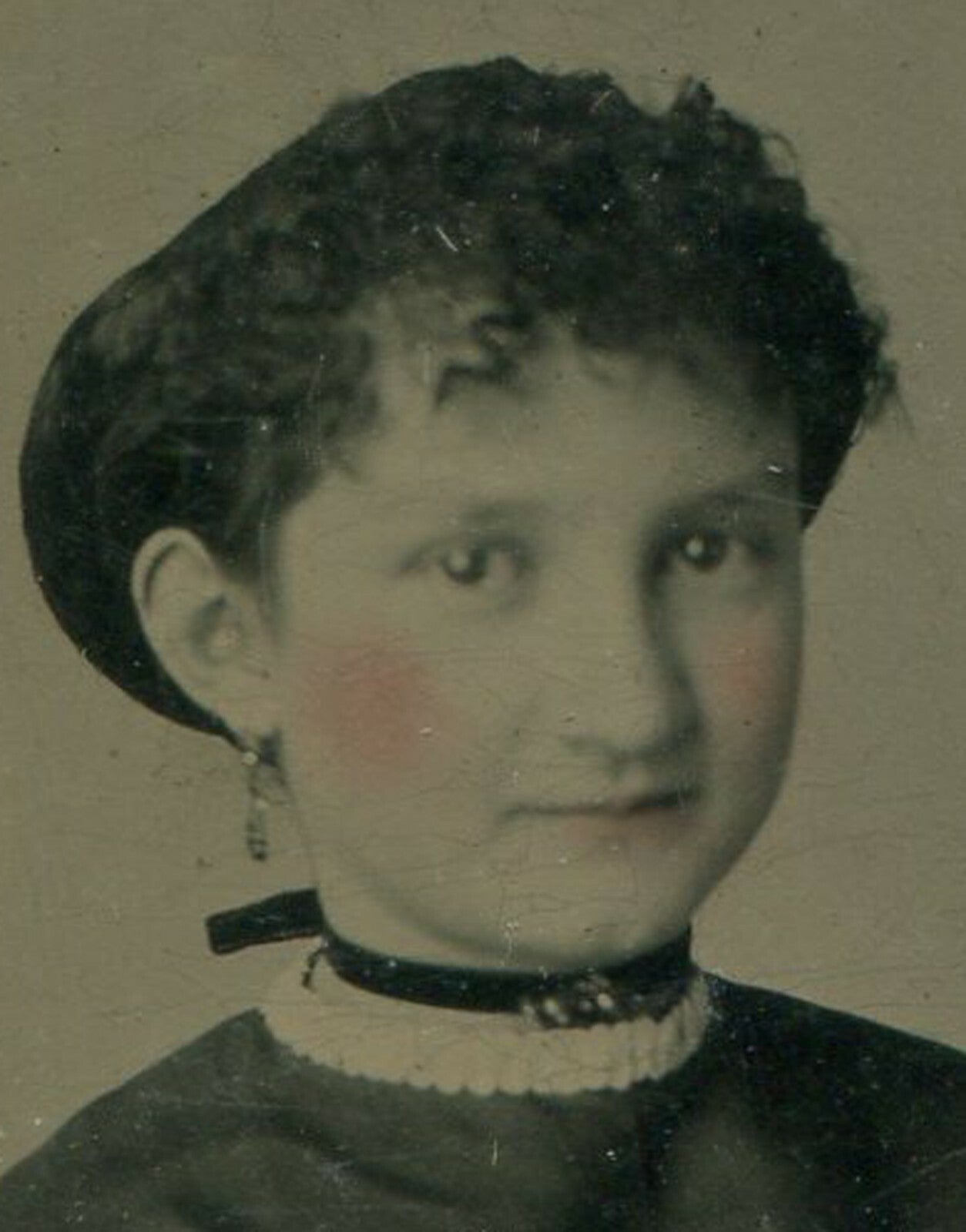 SMILING, CURLY HAIRED GIRL. TINTED TINTYPE, PERIOD PAPER MAT.