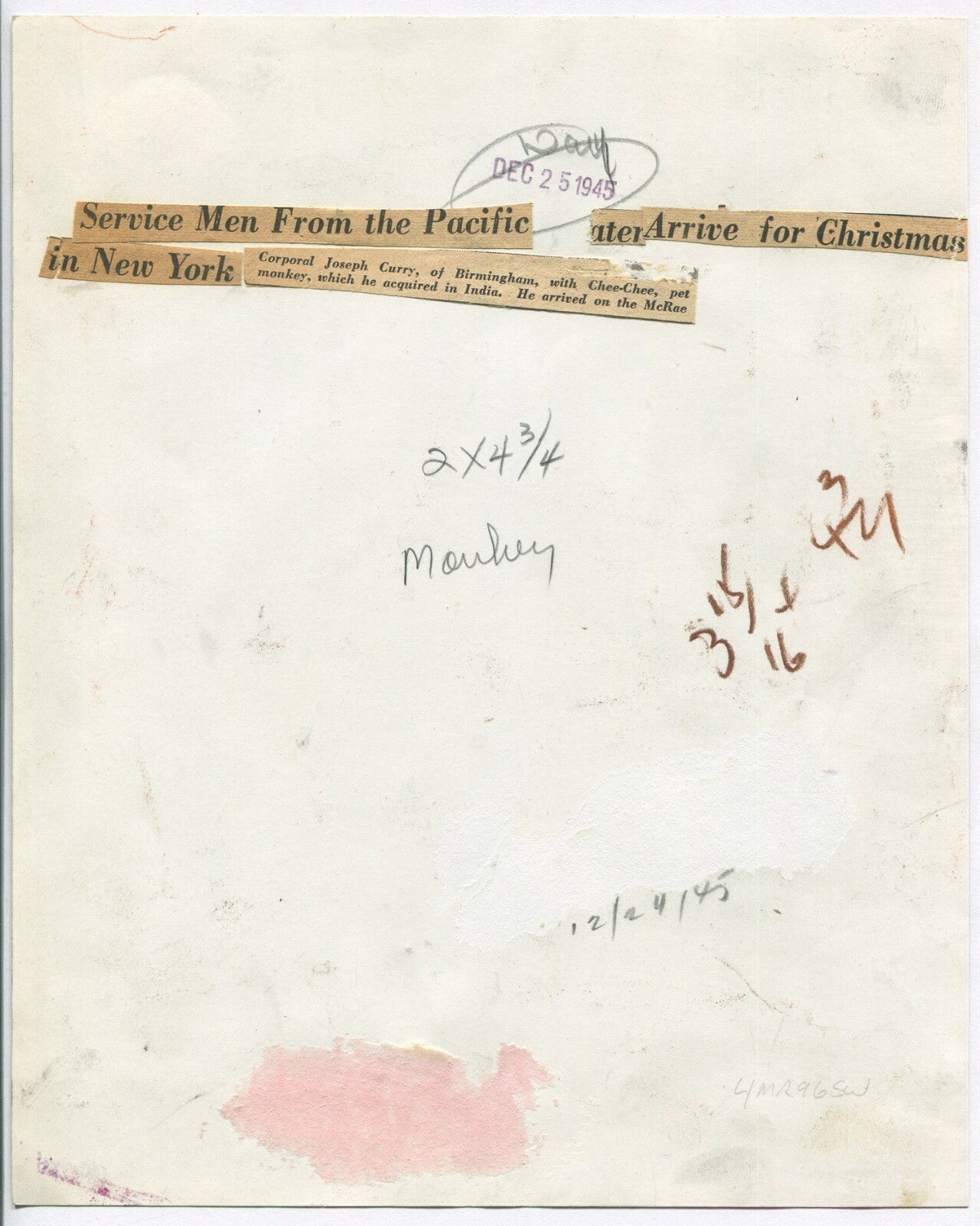 AFRICAN AMERICAN G.I. HOME FOR CHRISTMAS 1945. 8X10 B&W PRINT.