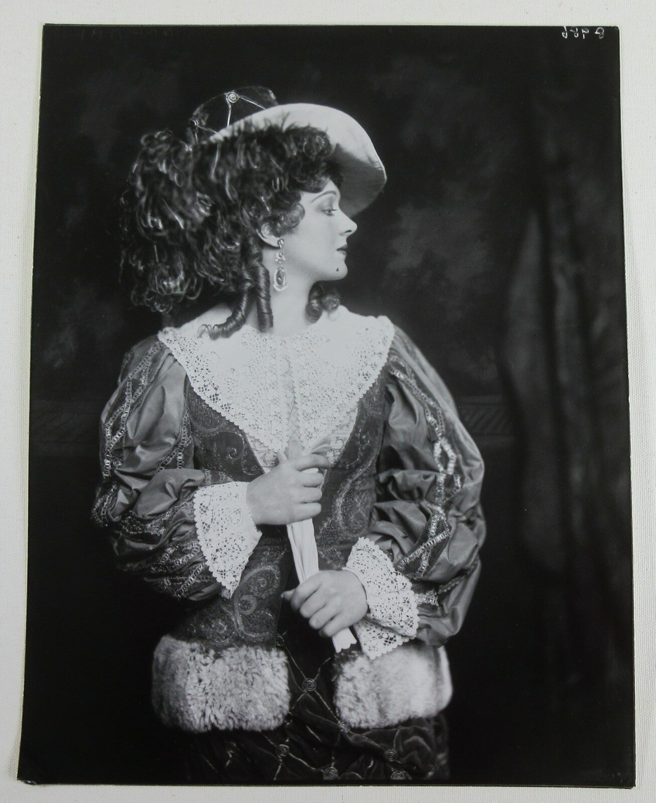 Vivienne Osborne, B&W 11X14 ORIGINAL