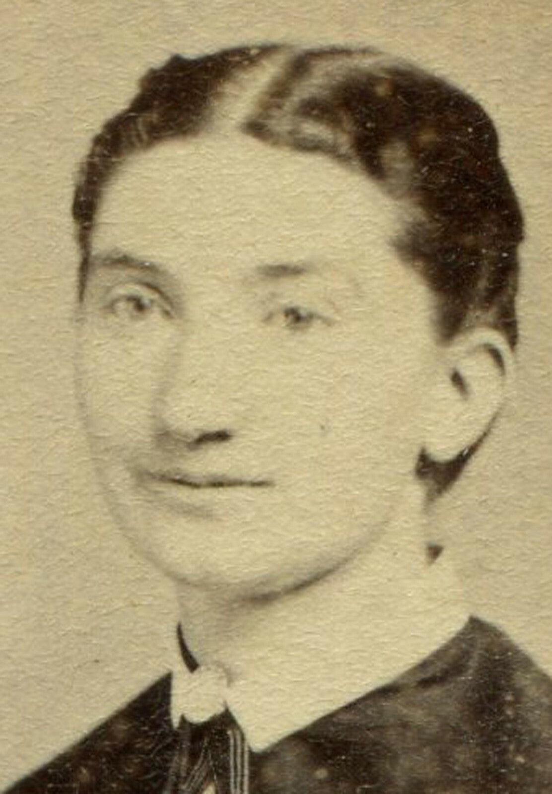 PLAIN WOMAN SEATED ON POSING CHAIR. CDV. OWEGO, N.Y.