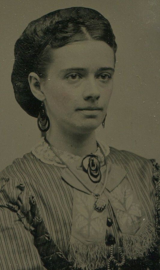 Vintage Tintype Portrait: Pretty Woman with Jewelry, Original 3.75x2.5in Photo