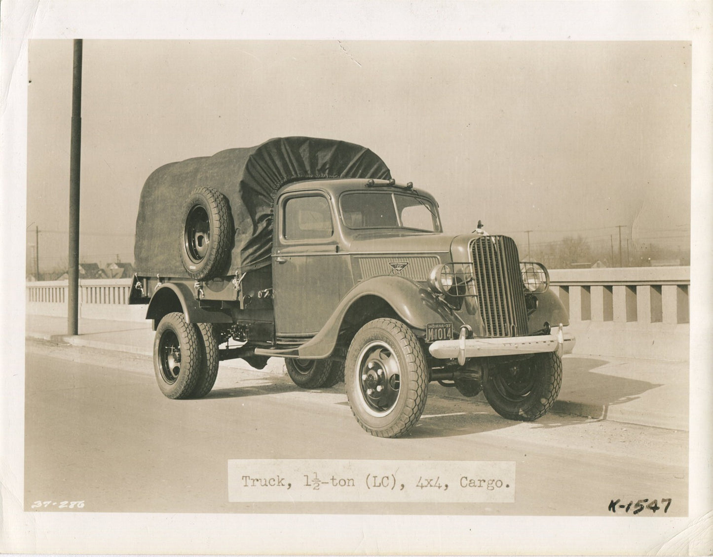 U.S. CARGO, TRANSPORT TRUCK. WWII. (8X10 REPRINT)