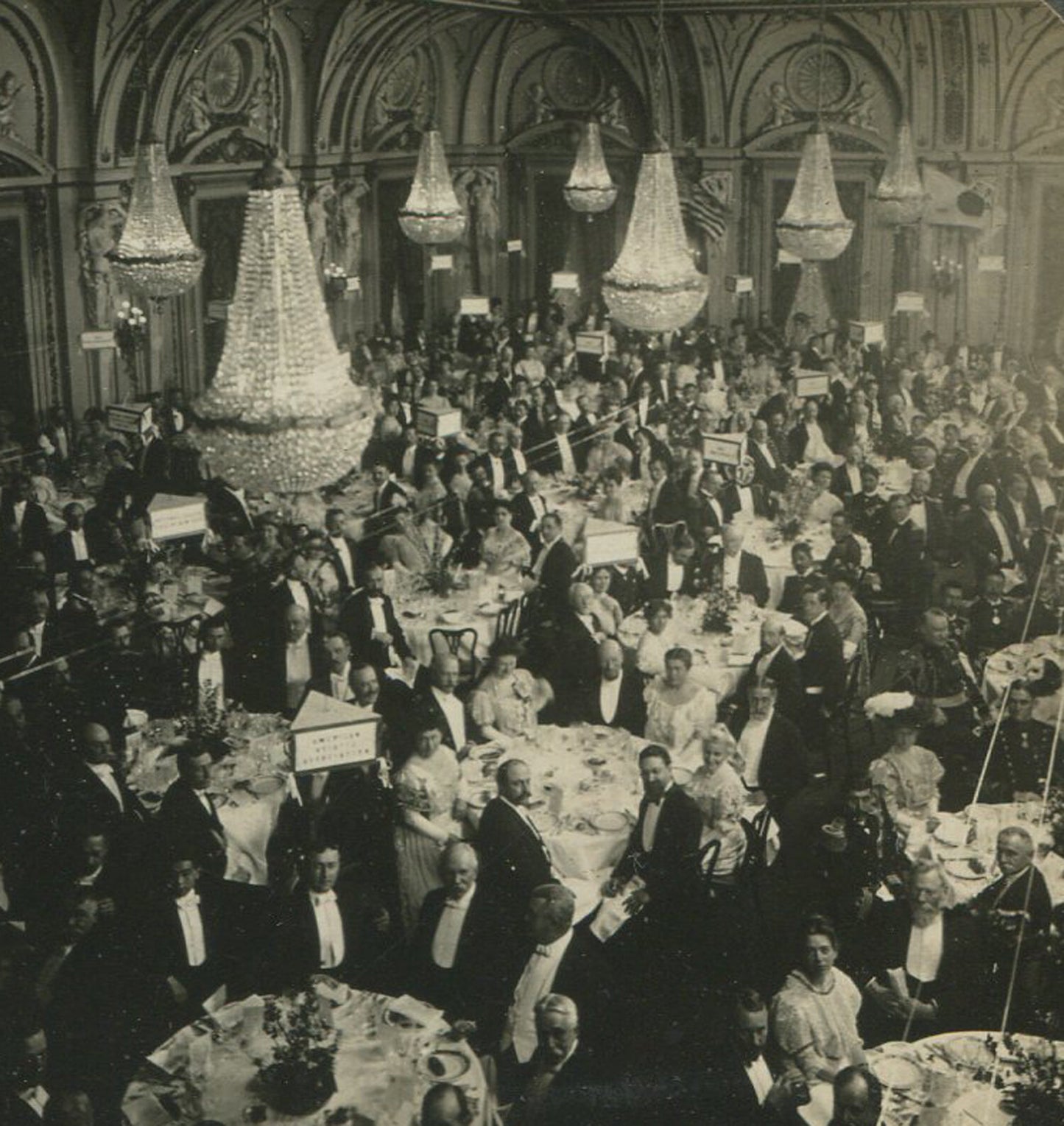 CHANDELIER DRAPED HOTEL DINING ROOM. STEREOVIEW.