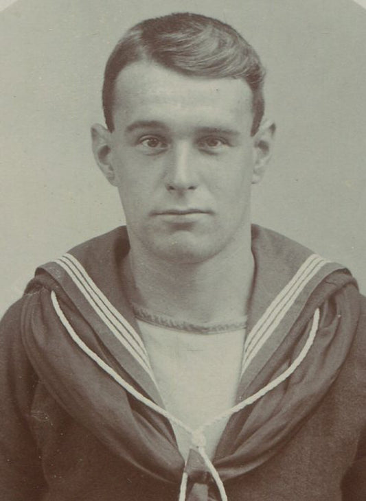U.S. SAILOR. PHOTO POSTCARD, TRIMMED.