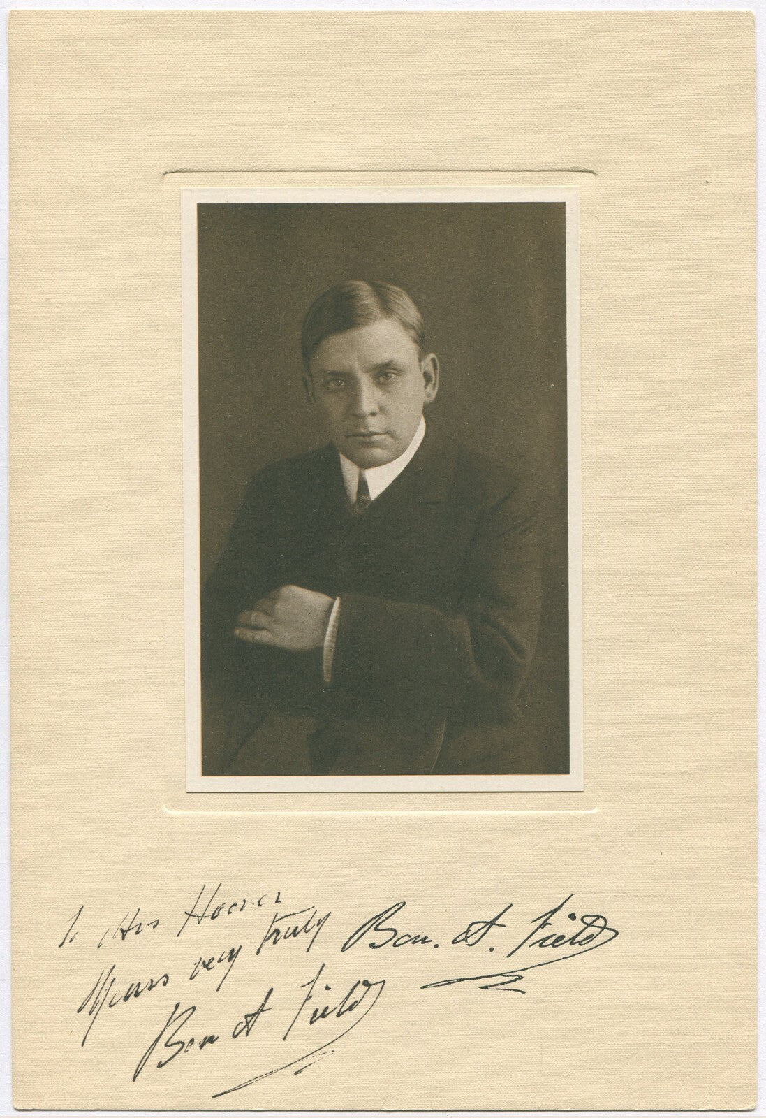 BENET FIELD, ACTOR, SIGNED PHOTO TO MRS HOOVER TALENT AGENT. 5.75X3.75 PHOTO.