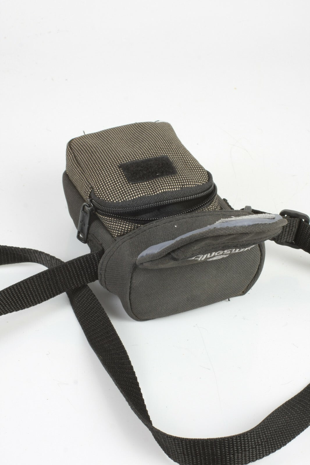 Samsonite Compact Digital Camera Case - Slim Protective Point & Shoot, Dark Grey with Black Trim, Travel-Ready