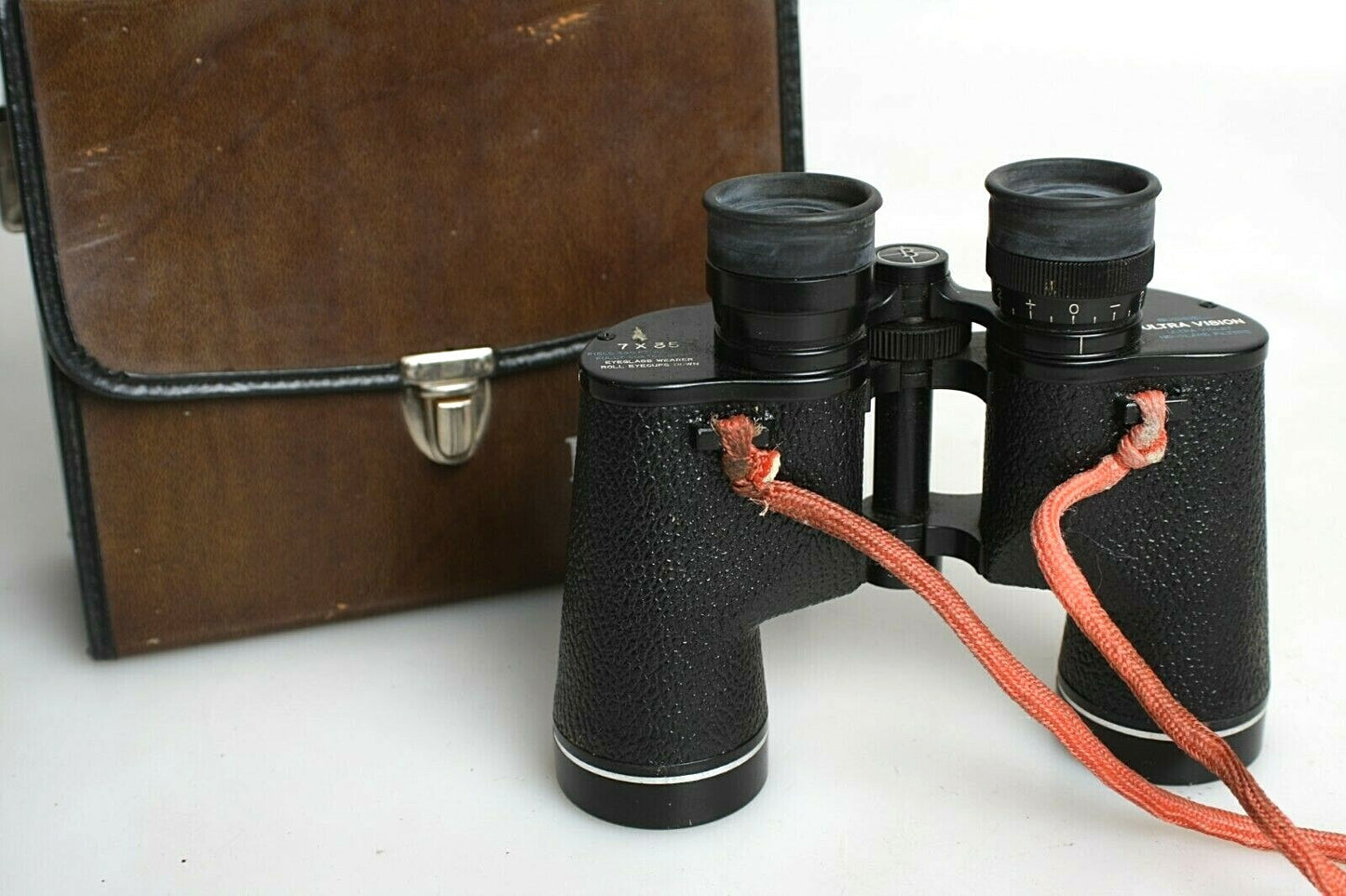 Bushnell Ultra Vision 7X35 Binoculars with Original Case