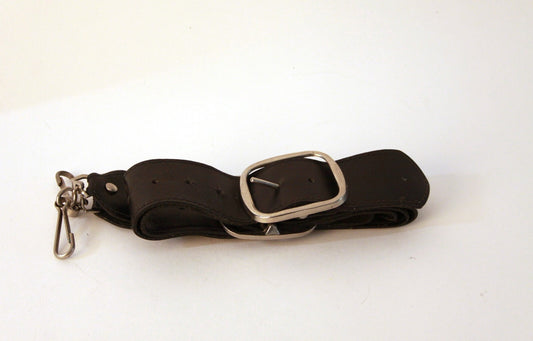 35mm SLR leather film camera strap (1960s)