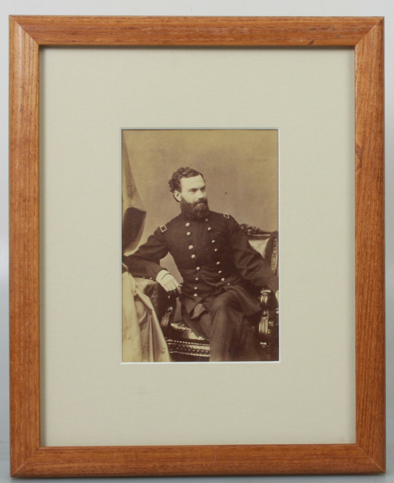 CIVIL WAR GENERAL LOUIS H. PELOUZE, USA. CABINET CARD IN 8X10 FRAME.