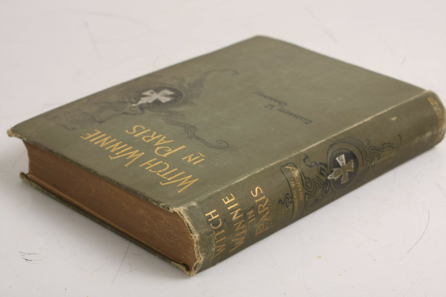 Witch Winnie In Paris