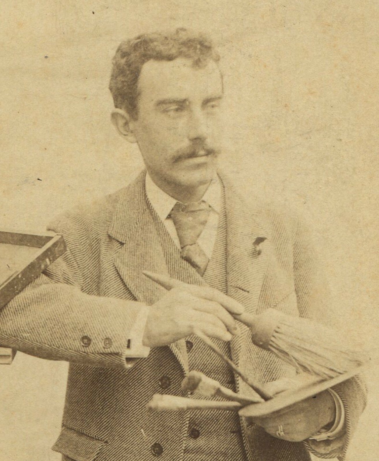 ARTIST W/PAINTERS PALLET AND BRUSHES. CABINET CARD.