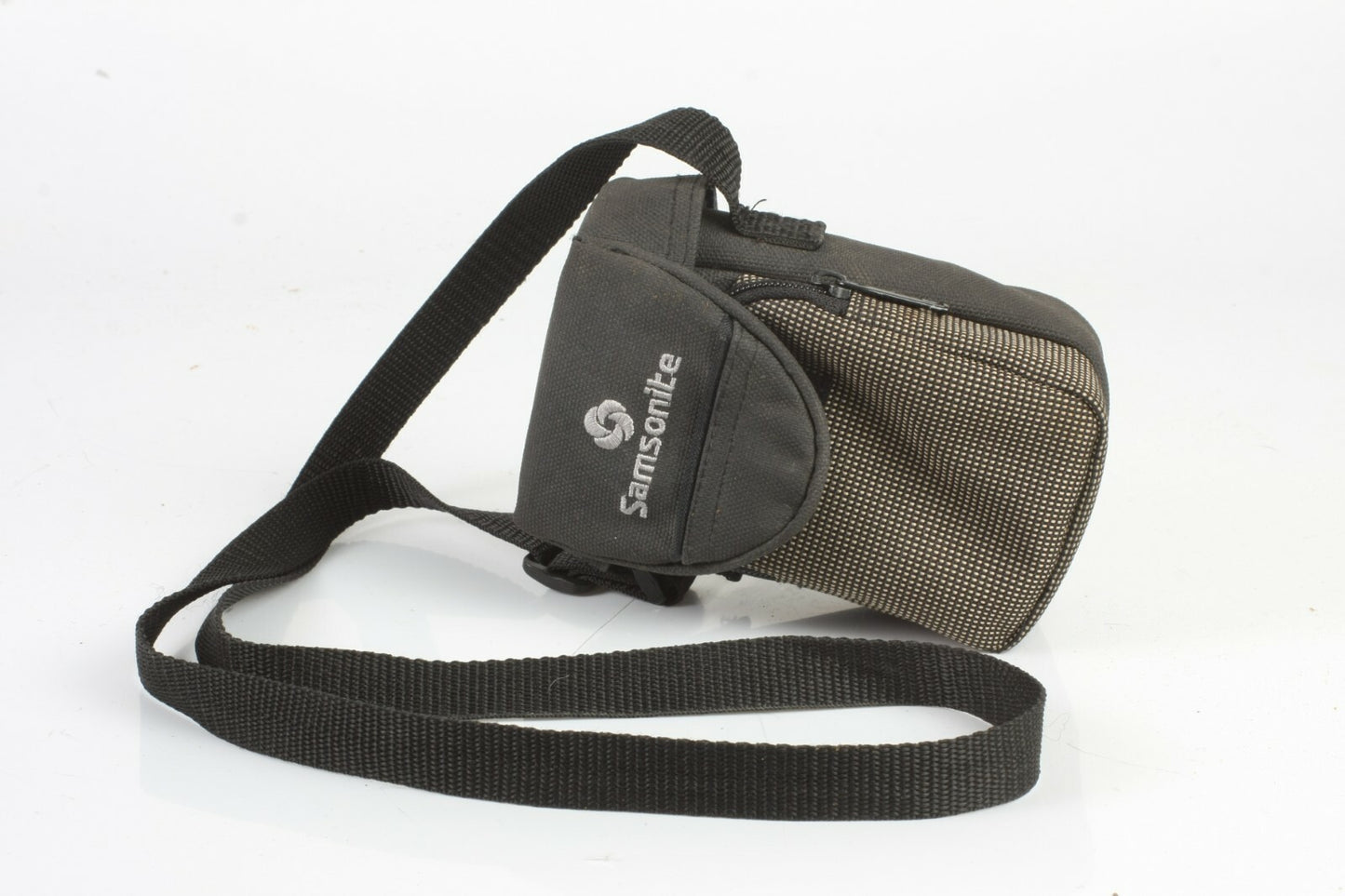Samsonite Compact Digital Camera Case - Slim Protective Point & Shoot, Dark Grey with Black Trim, Travel-Ready