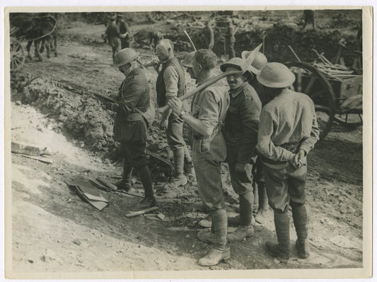 BRITISH MILITARY WAR ARTIST, WAR DRAWINGS. WWI. (8X10 REPRINT)