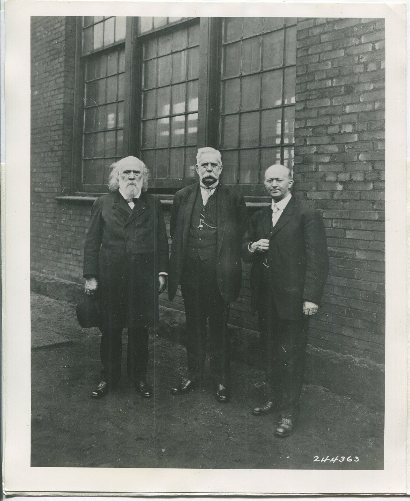 WESTINGHOUSE, WITH MELVILLE, U.S.N. AND MacALPINE. B & W SILVER PRINT 8x10.