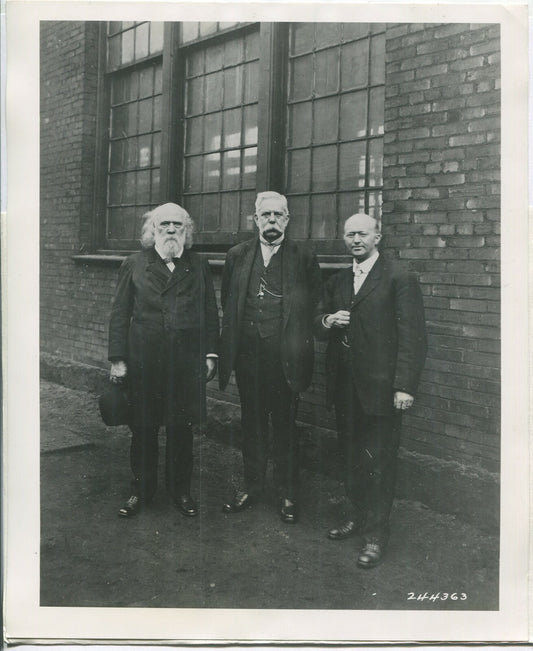 WESTINGHOUSE, WITH MELVILLE, U.S.N. AND MacALPINE. B & W SILVER PRINT 8x10.