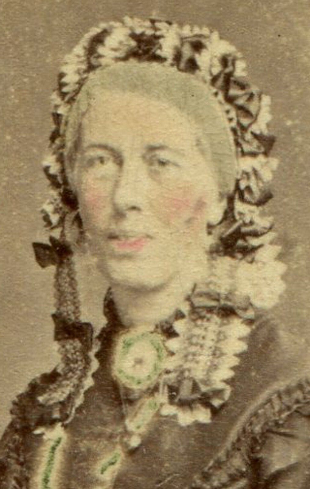 WOMAN, ORNATE HAT. TINTED CDV.