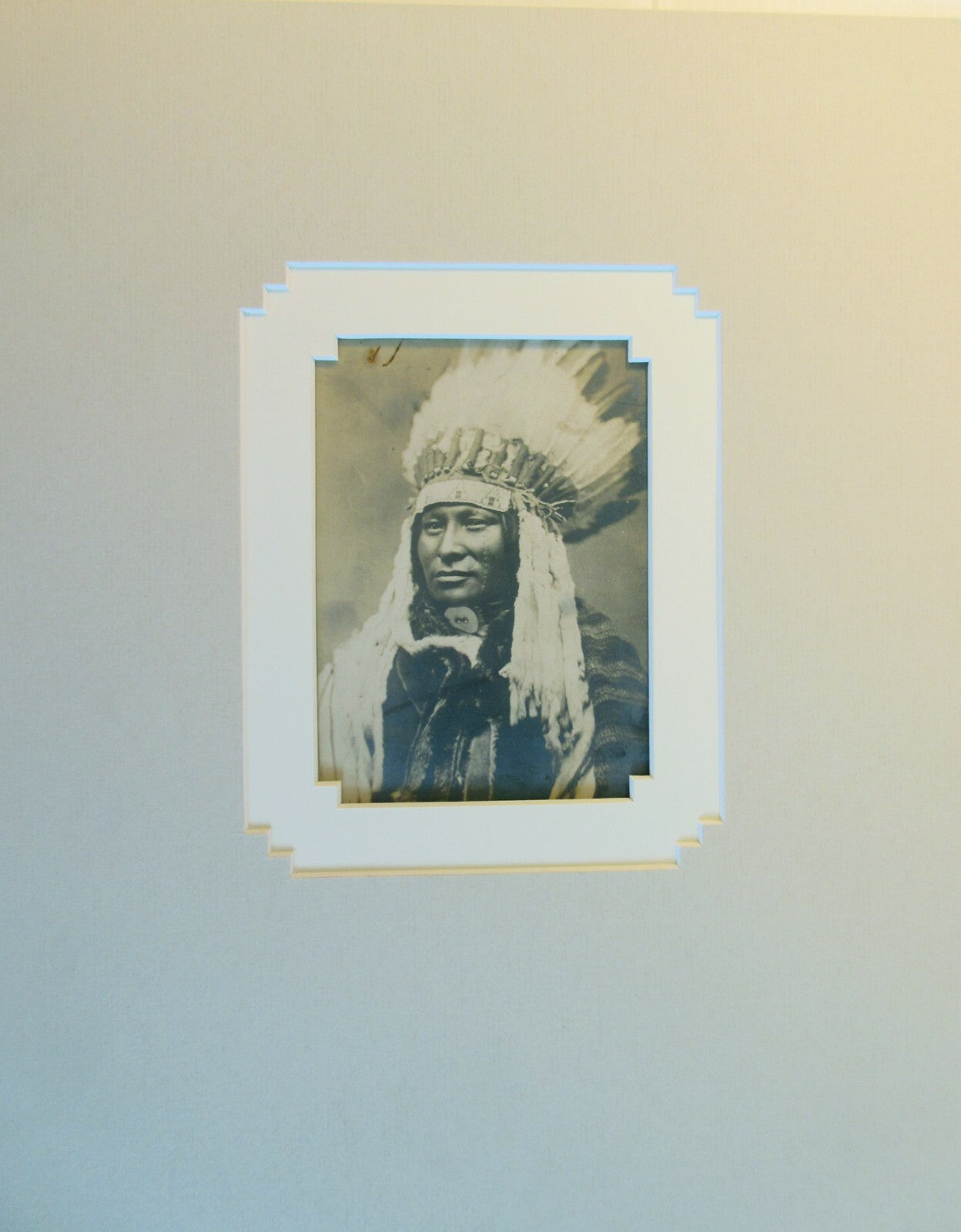 RAIN IN THE FACE, SIOUX CHIEF. VINT. SILVER PRINT CABINET CARD ON MATBOARD