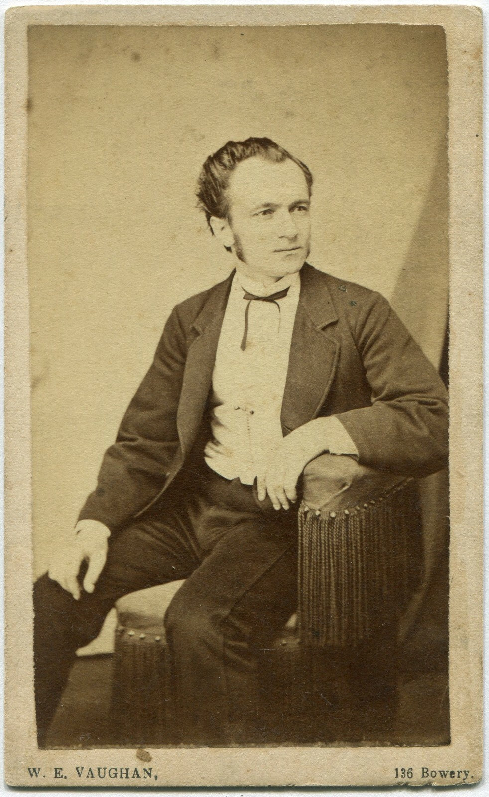MAN W/THEATRICAL PRESENCE. CDV. BOWERY, N.Y.