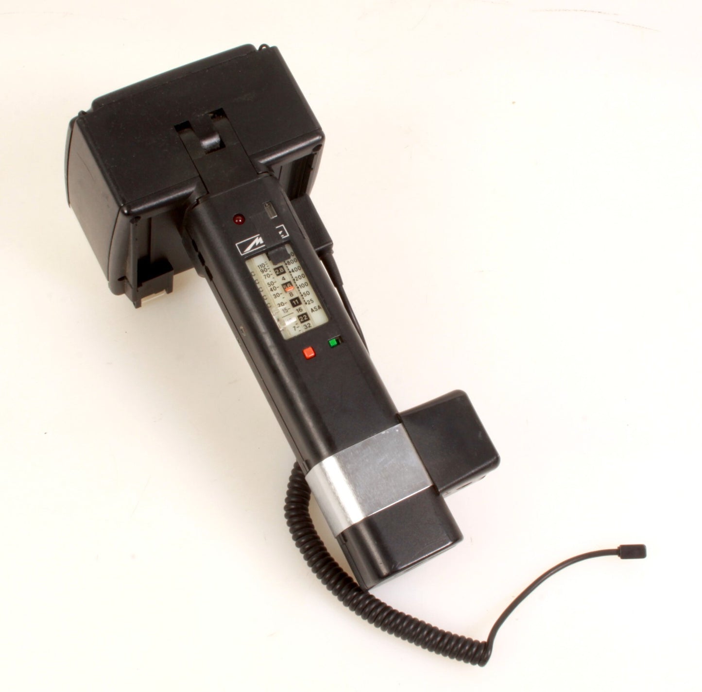 Vintage Metz Mecablitz 60 CT-1 Flash with Sync Cable - Compact, High-Power Hot-Shoe PC-Sync for SLRs & Early Digital