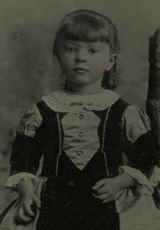 YOUNG GIRL, RUSTIC SETTING. 10X7 IN.TINTED FULL PLATE TINTYPE, PAPER MAT/10X8