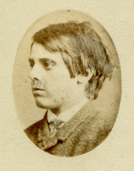 MAN IN EMBOSSED CDV. UNIQUE. LONDON, ENGLAND.