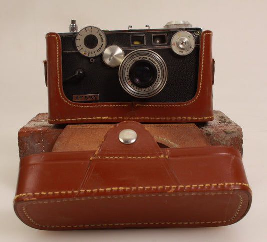 Argus C3 Black 35mm Film Camera With Leather Case