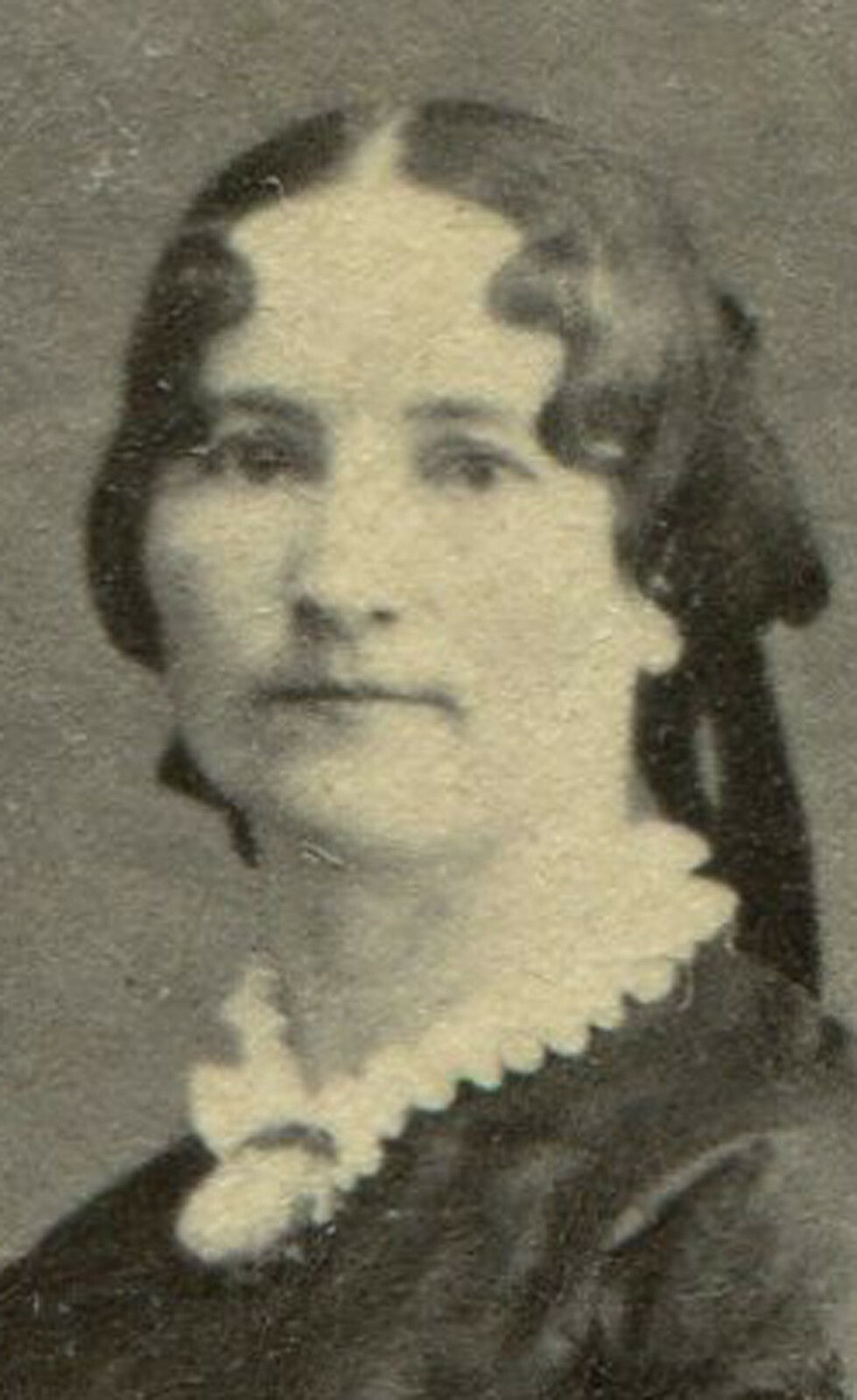 WOMAN IN VERY PLEATED DRESS. CDV. PROVIDENCE, R.I.