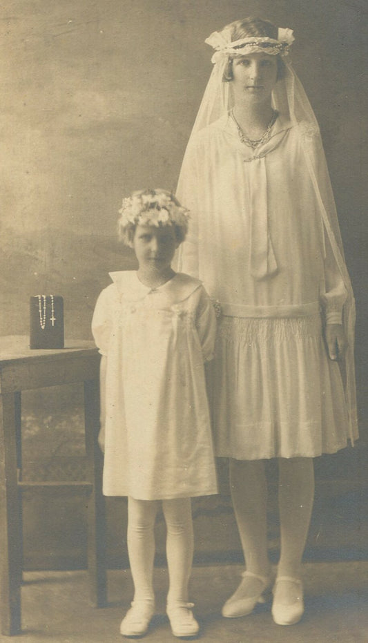 YOUNG WOMAN POSED W/ YOUNG GIRL BOTH DRESSED FOR COMMUNION RELIGIOUS CEREMONY