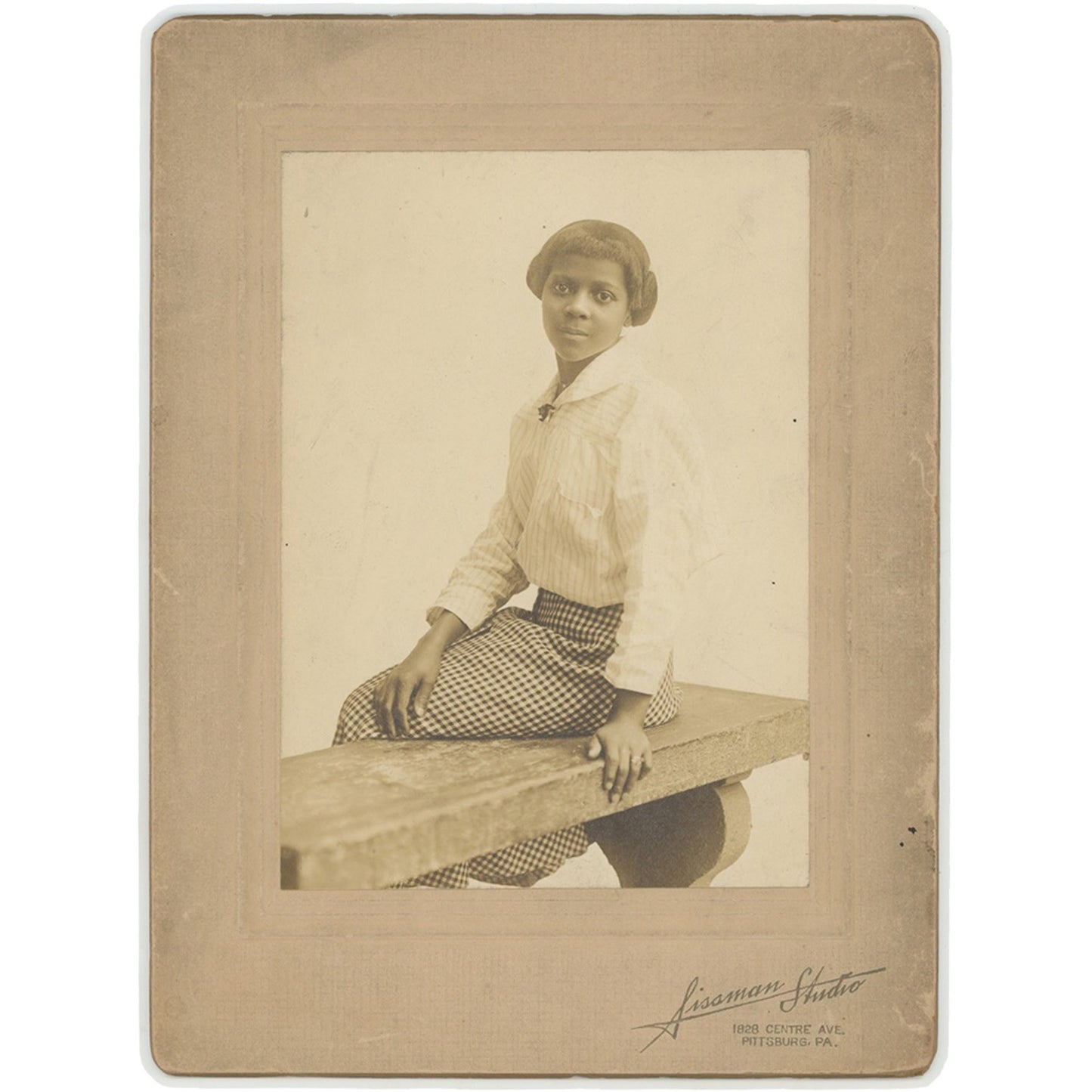 1910 VINTAGE PHOTO - AFRICAN AMERICAN GIRL. HILL DISTRICT, PITTSBURGH, PA