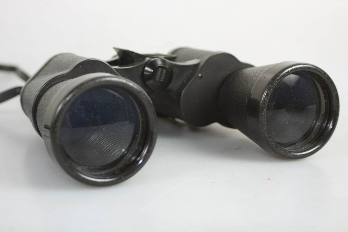 Bushnell 10X50 Binoculars with Case