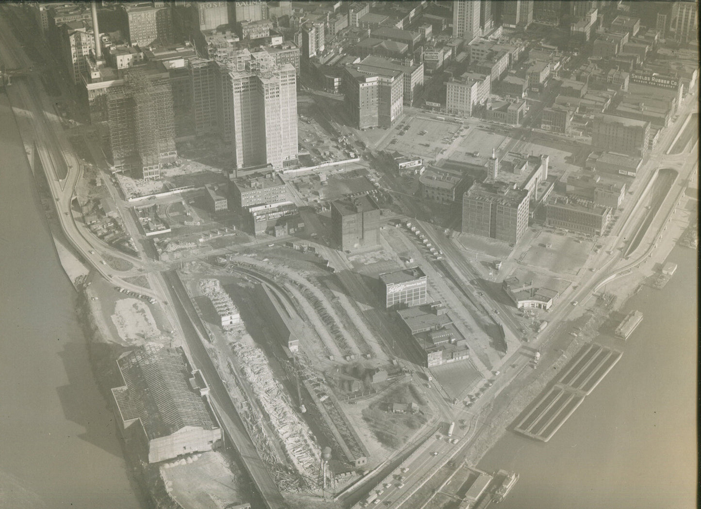 THE POINT, GATEWAY CENTER, PGH. AERIAL VIEW/GERLACH & KASAK. 1940-60.