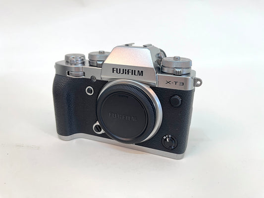 Fujifilm X-T3 Silver Camera Body Near Mint BOXED