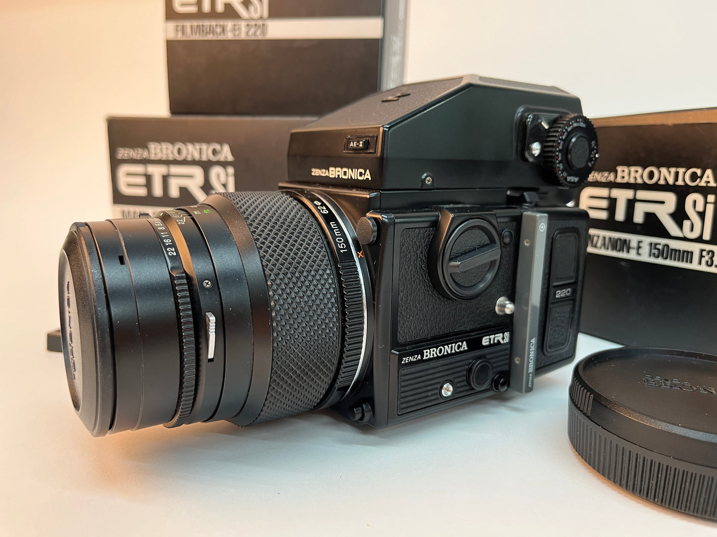 Bronica ETRsi Camera Kit + 150mm Lens Boxed 15441368