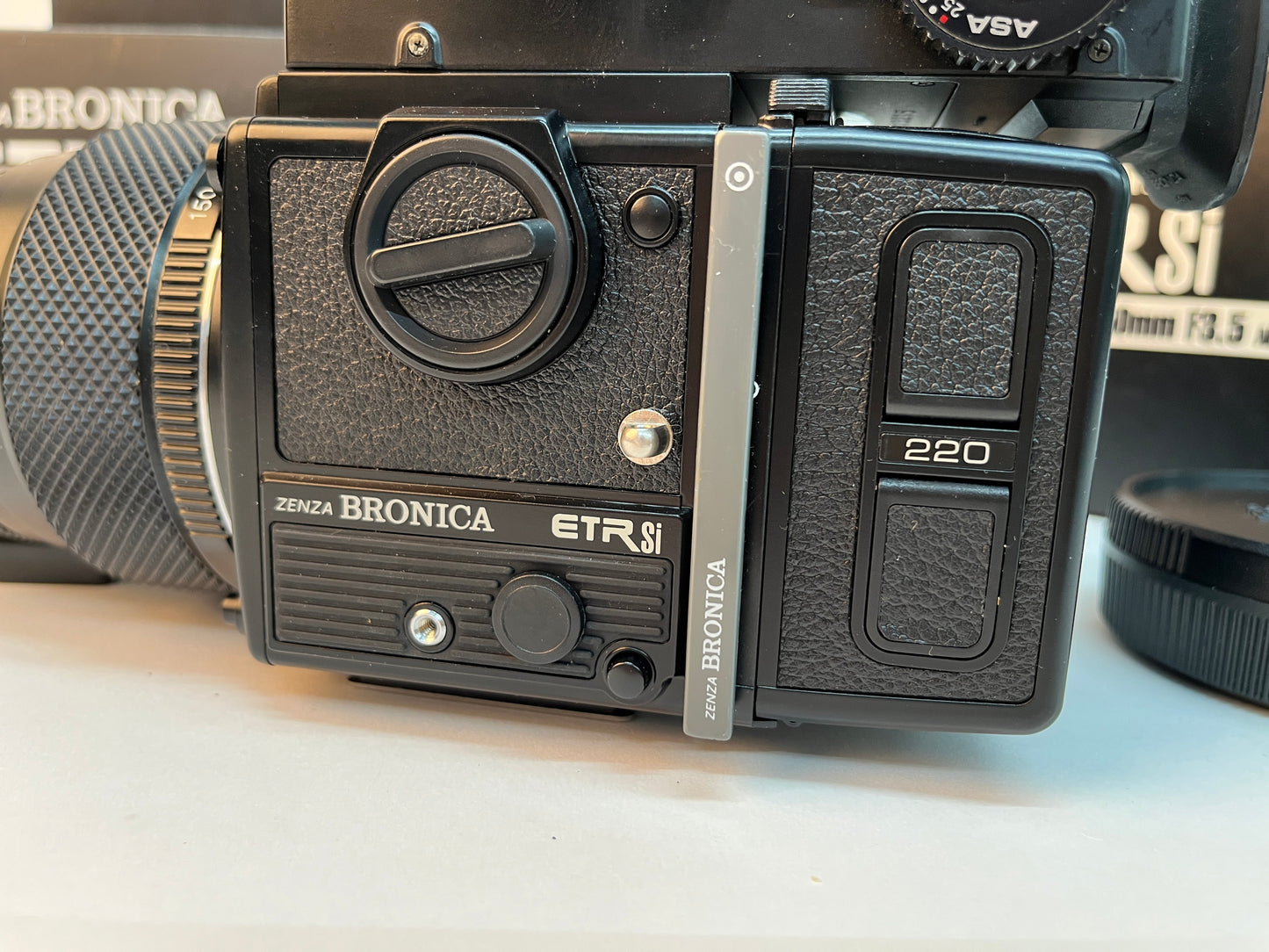 Bronica ETRsi Camera Kit + 150mm Lens Boxed 15441368