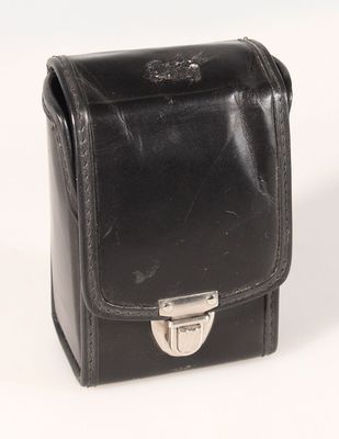 PHOTOGRAPHIC ACCESSORIES CLIP ON CASE.