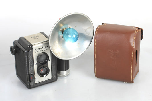 Art Deco Camera Argus Argoflex Seventy-Five w Flash & Case
