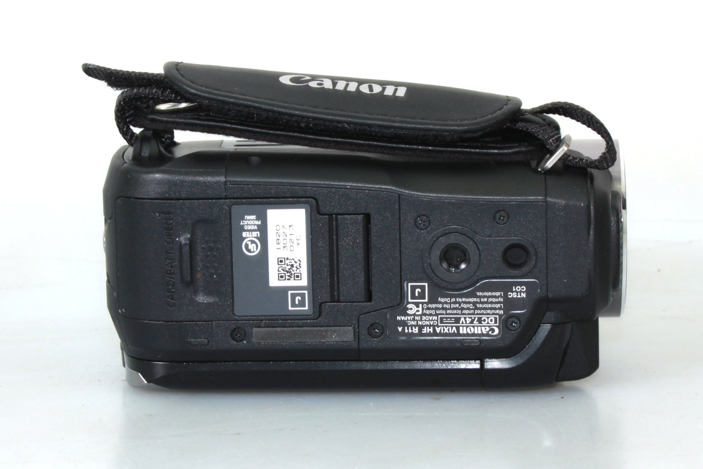 Canon Vixia HF R11 Digital Camcorder Black 1080p HD 4GB SD Card + Cords in Box
