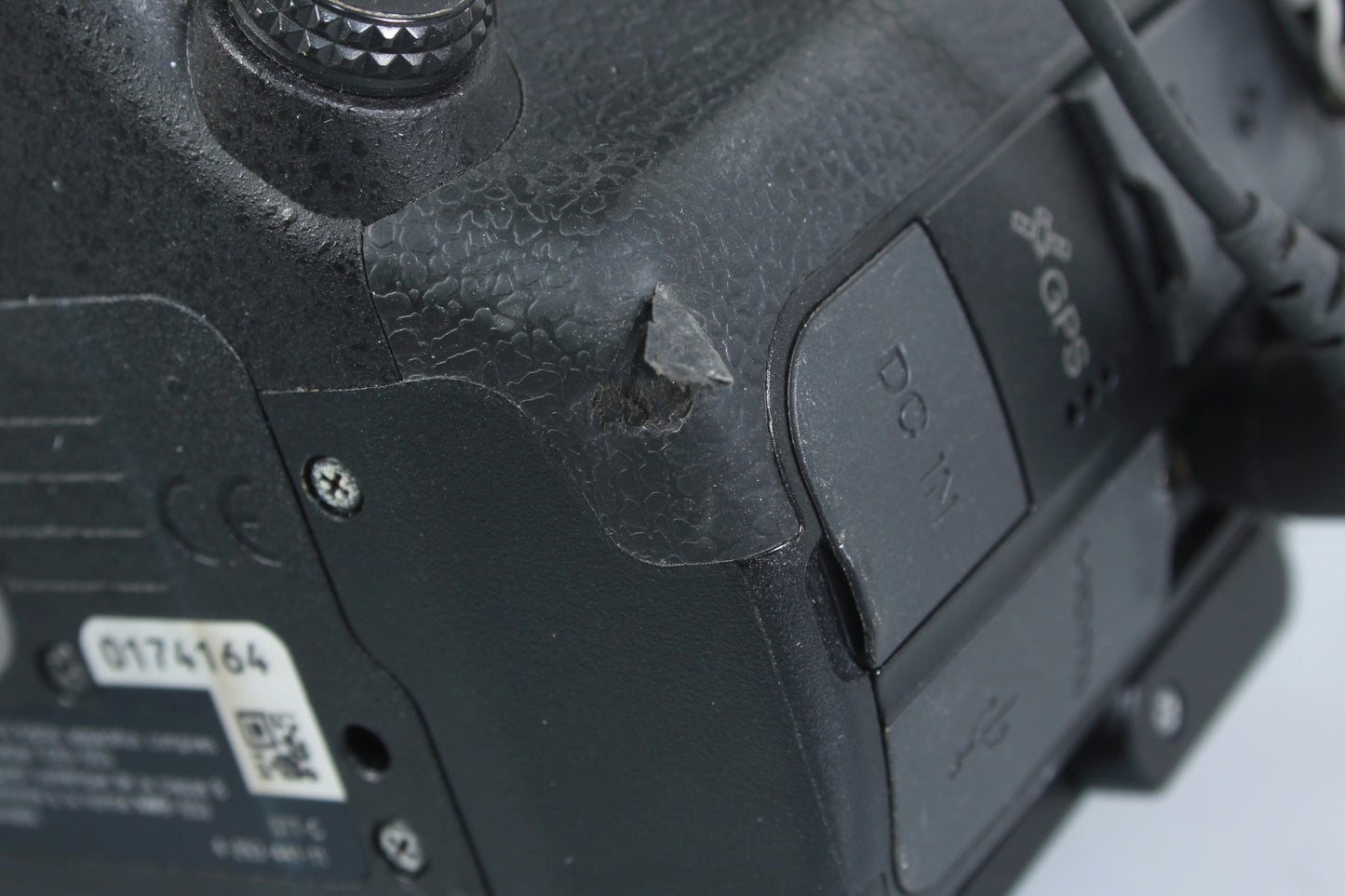 SONY ALPHA SLT-A77 24.3MP DIGITAL SLR CAMERA W SAL1650 16-50MM 2.8 SSM LENS & RODE MICROPHONE