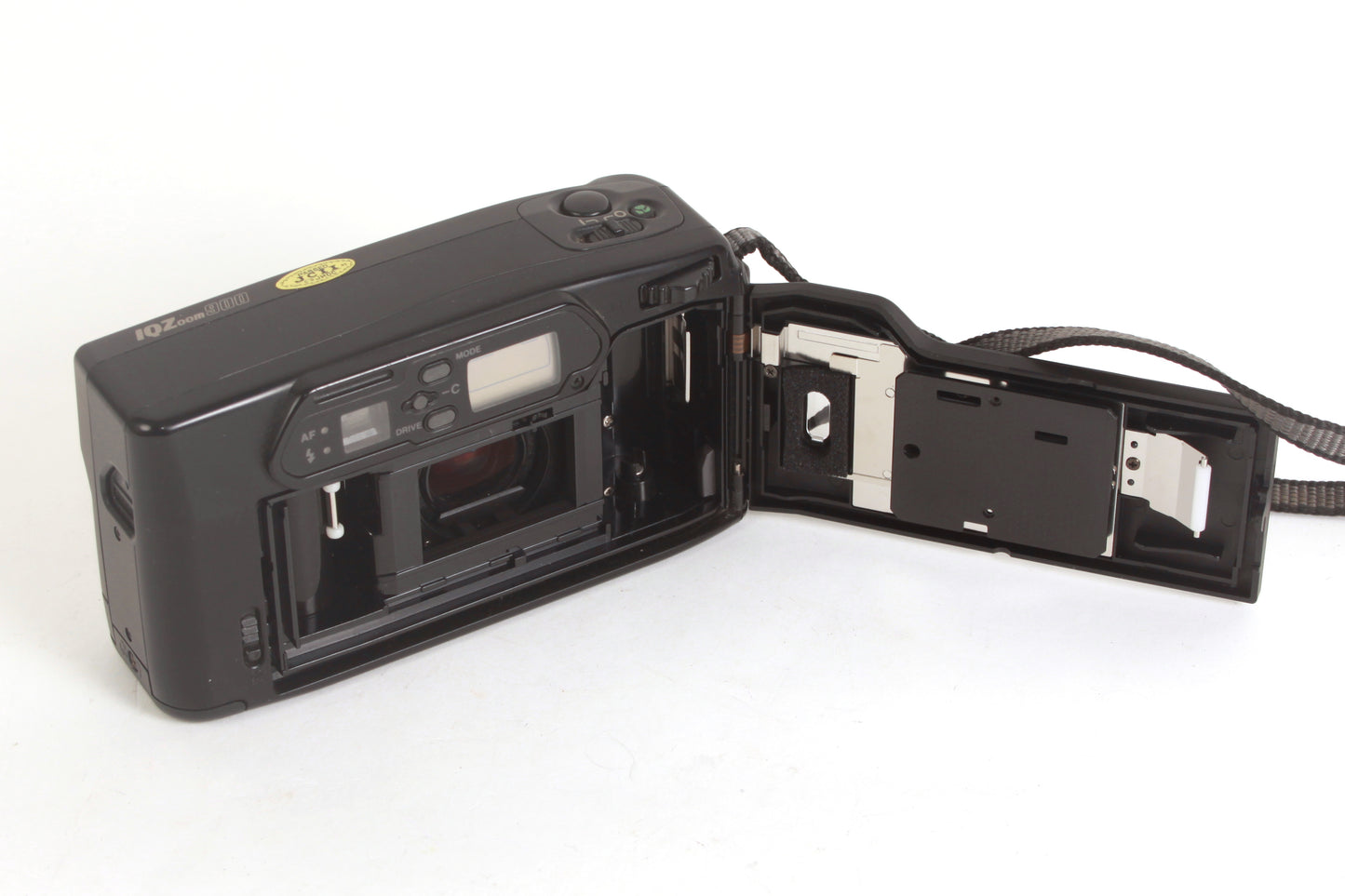 Pentax IQ Zoom 900 35mm Film Camera in Box W Battery & Case