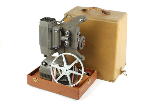 DeJur Model 1000 Art Deco Reg 8mm Movie Projector in Case