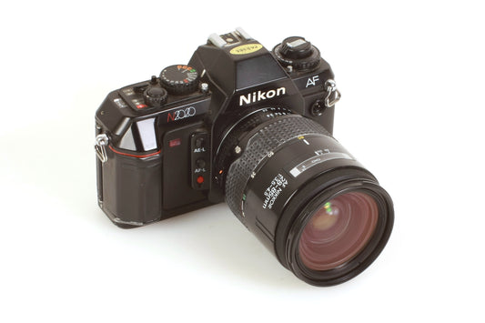 Nikon Student Camera Kit N2020 AF Body W/ 28-85mm 3.5-4.5 AF Nikkor Lens