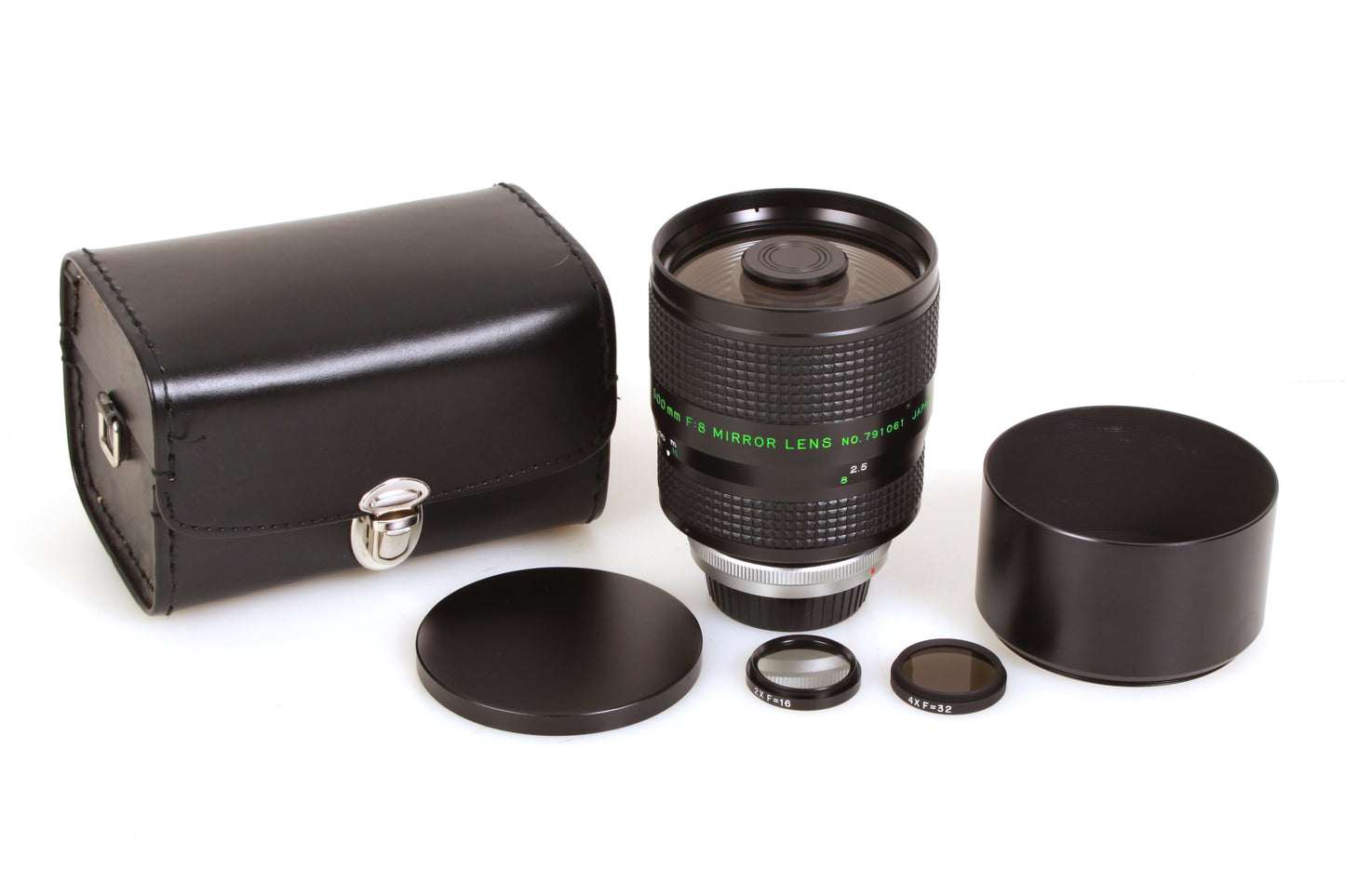 Quantaray Mirror Lens 500mm Telephoto Macro F:8.0 for FD W/ Case, Caps, Hood